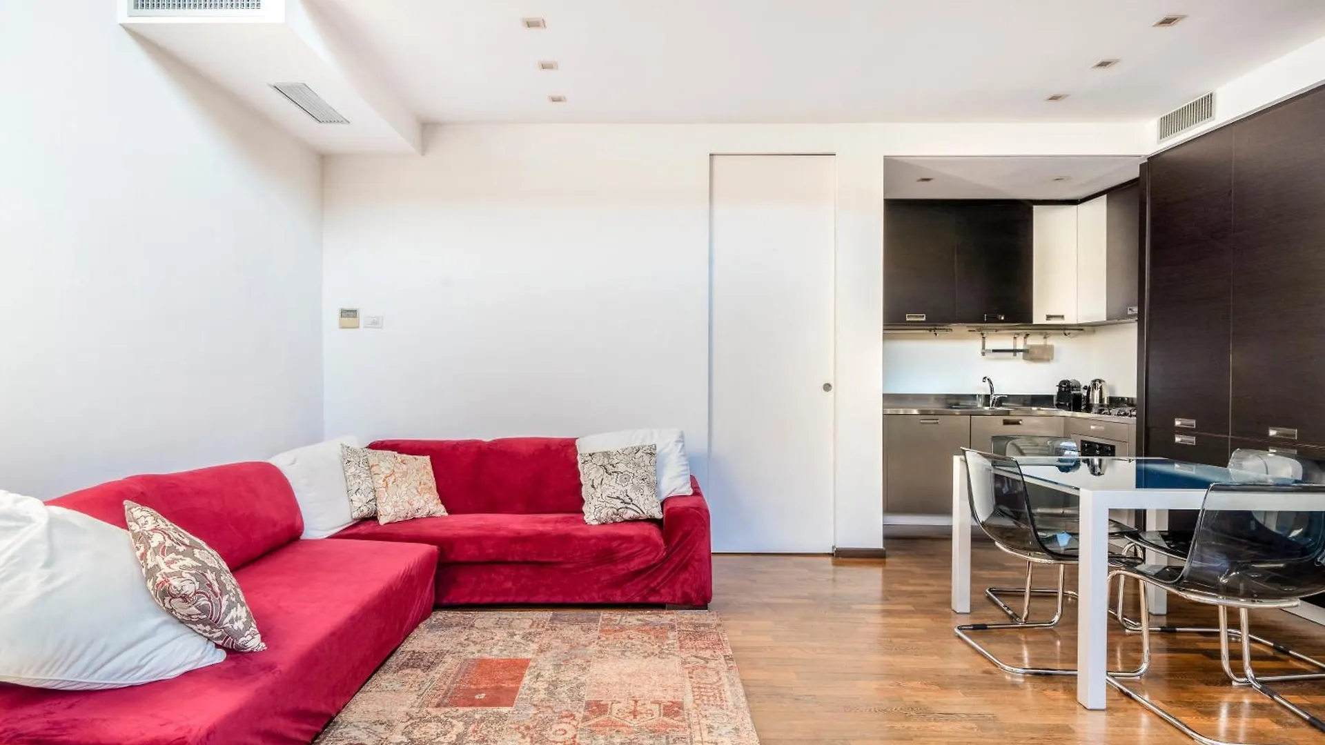 Red Lofty Milano- Loft Moderno Comodo Per Ippodromo, San Siro, Fiere E Politecnico, Parking
