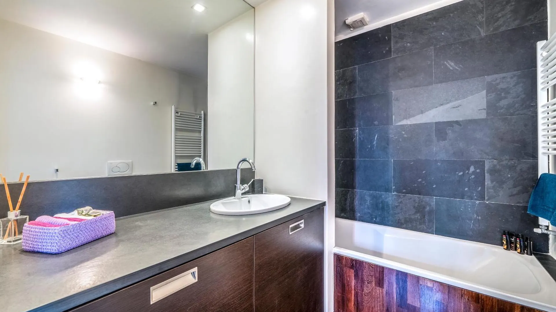 公寓 Red Lofty Milano- Loft Moderno Comodo Per Ippodromo, San Siro, Fiere E Politecnico, Parking