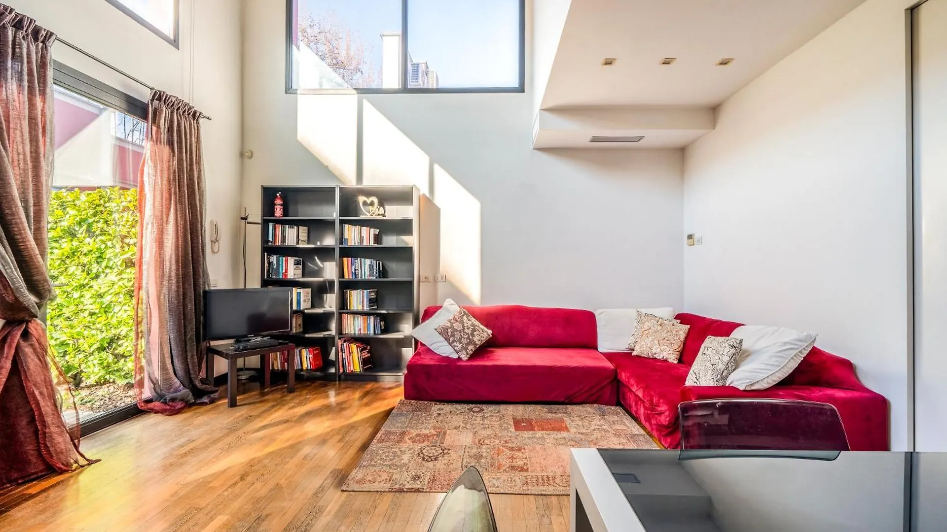 Red Lofty Milano- Loft Moderno Comodo Per Ippodromo, San Siro, Fiere E Politecnico, Parking